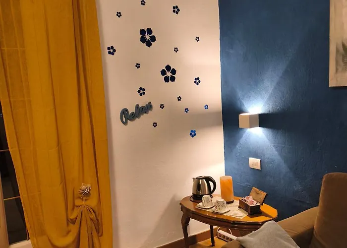 Nel Blu Dipinto Di Blu Daire Malesco